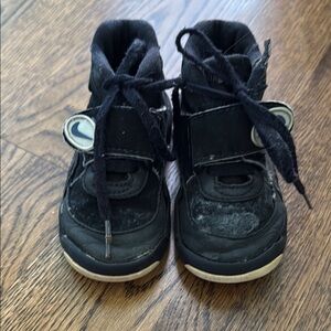 Vintage 1990s Nike Kid Shoes